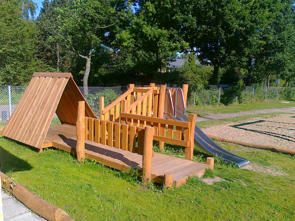 Lilleput By, Robinia